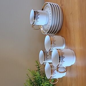 ELEGANT Porcelain White With Gold Tone Trim Demitasse Cups And Saucers, Set Of 5